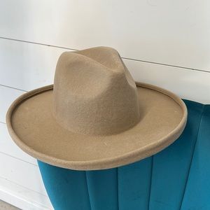 Gigi Pip Hat